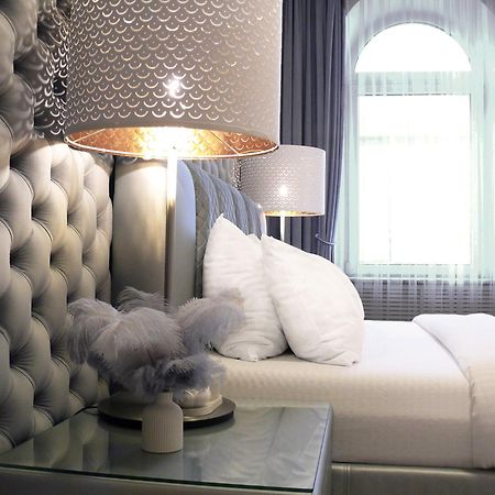 Apartment Luxury Centre Located Kiev Bagian luar foto
