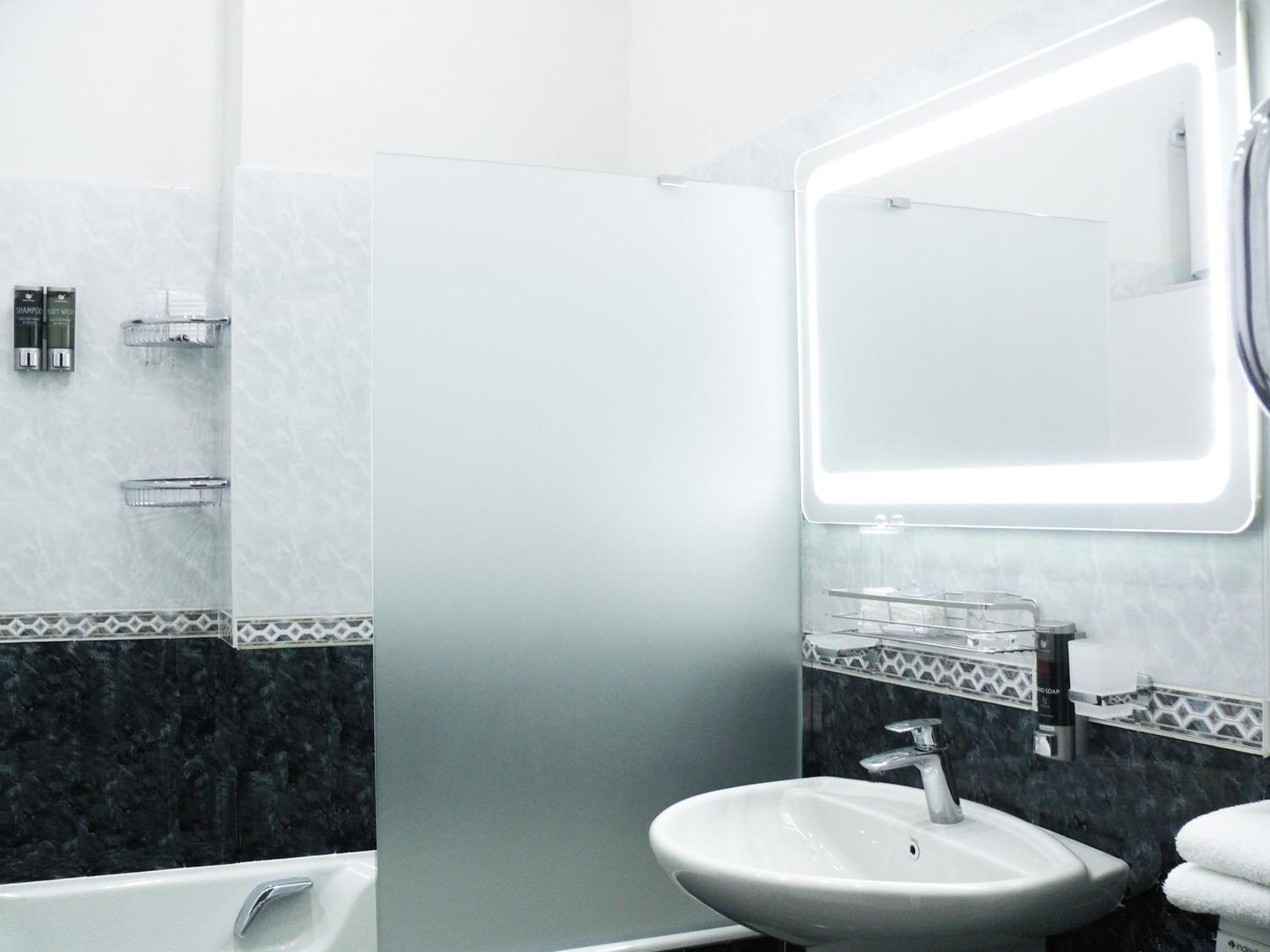 Apartment Luxury Centre Located Kiev Bagian luar foto
