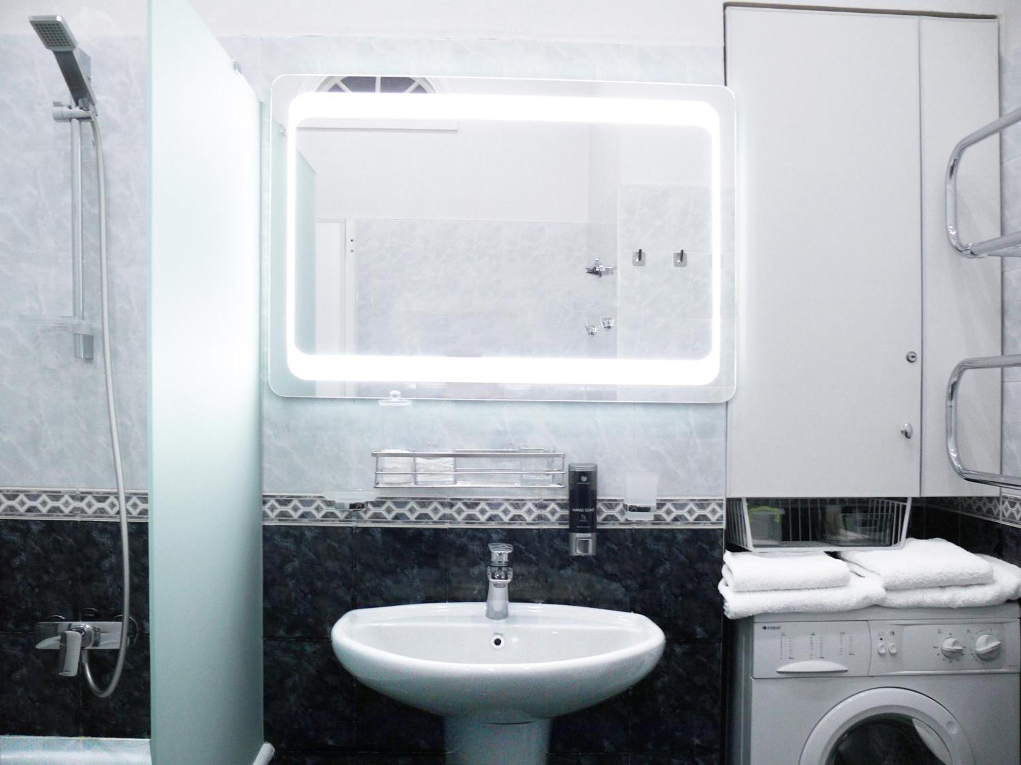 Apartment Luxury Centre Located Kiev Bagian luar foto